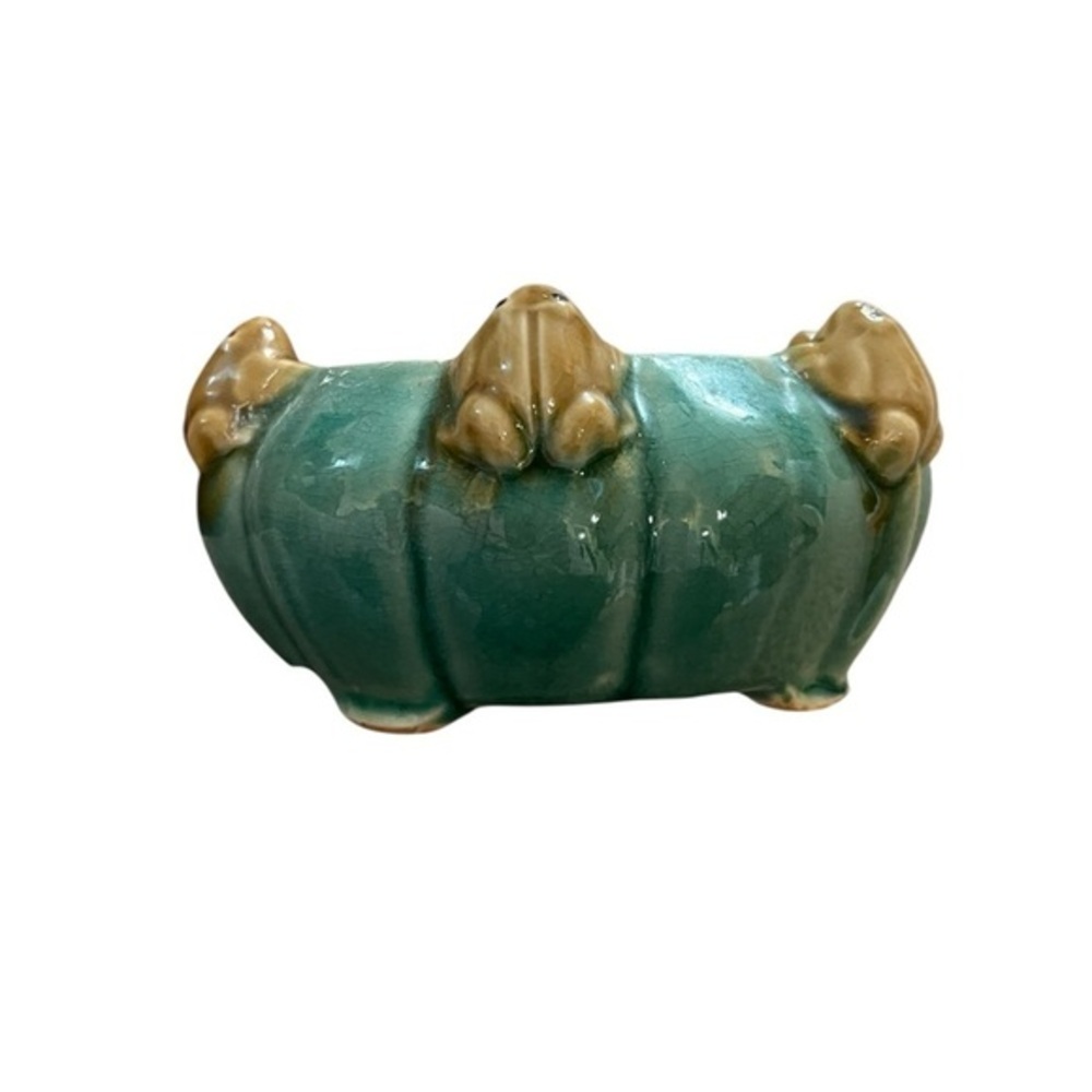 Whimsical Vintage Majolica Frog Ceramic Bowl